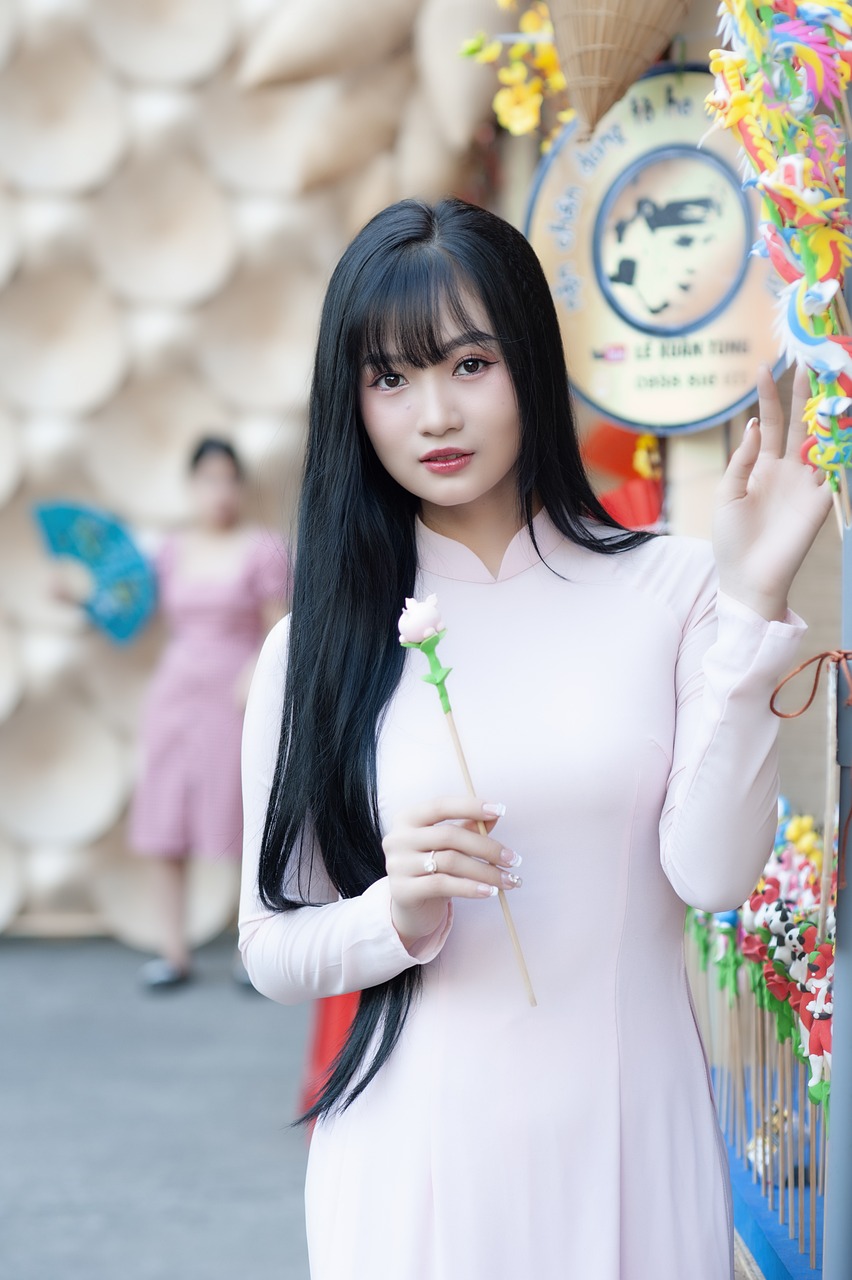 在前任拒绝沟通的情况下，如何撬动他的复合意愿